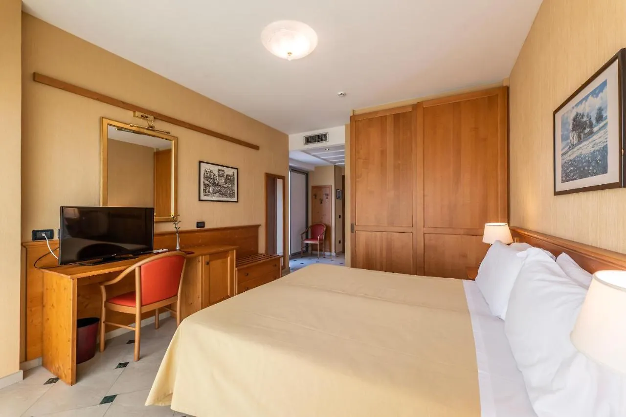 דיאנו מרינה Hotel Bellevue Et Mediterranee