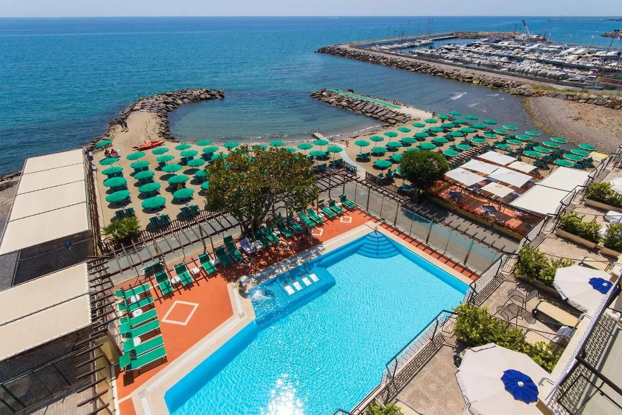 דיאנו מרינה Hotel Bellevue Et Mediterranee